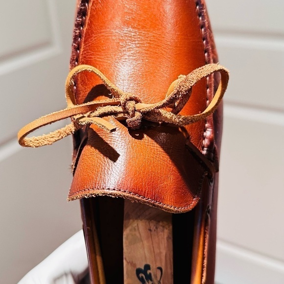 Saks Fifth Ave Mens Leather Driving Loafers. - Picture 10 of 14